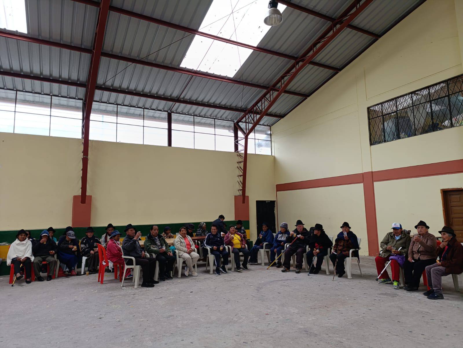 TRABAJO CONSTANTE CONTINUA CON NUESTROS ADULTOS MAYORES